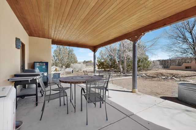 1 Caballo Sendero, Placitas, NM 87043