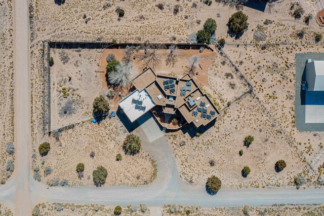 1 Caballo Sendero, Placitas, NM 87043