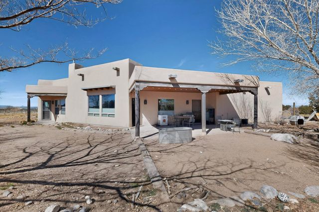 1 Caballo Sendero, Placitas, NM 87043