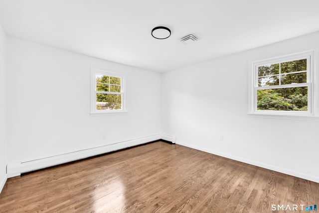 5 Butternut Drive, Bloomfield, CT 06002
