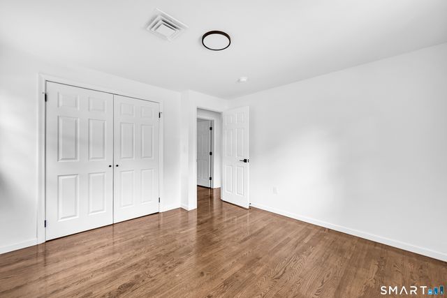 5 Butternut Drive, Bloomfield, CT 06002