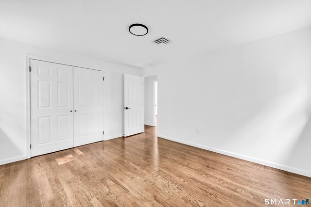 5 Butternut Drive, Bloomfield, CT 06002