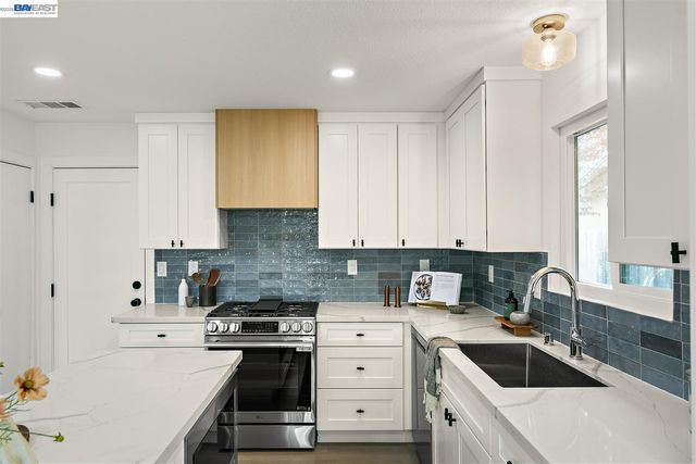 5557 Beau Ct, Fremont, CA 94538
