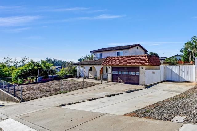 735 S Upas Street, Escondido, CA 92025