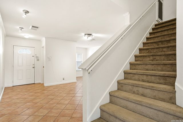 8942 KENTON CT, San Antonio, TX 78240