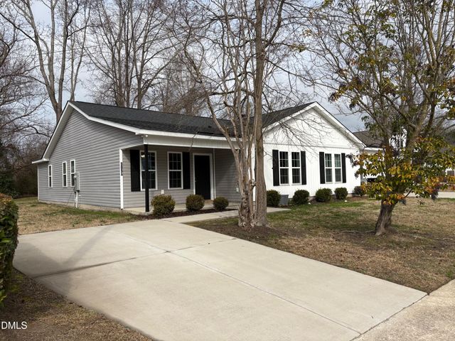 305 S Sycamore Street, Fremont, NC 27830