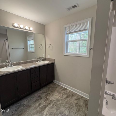 305 S Sycamore Street, Fremont, NC 27830