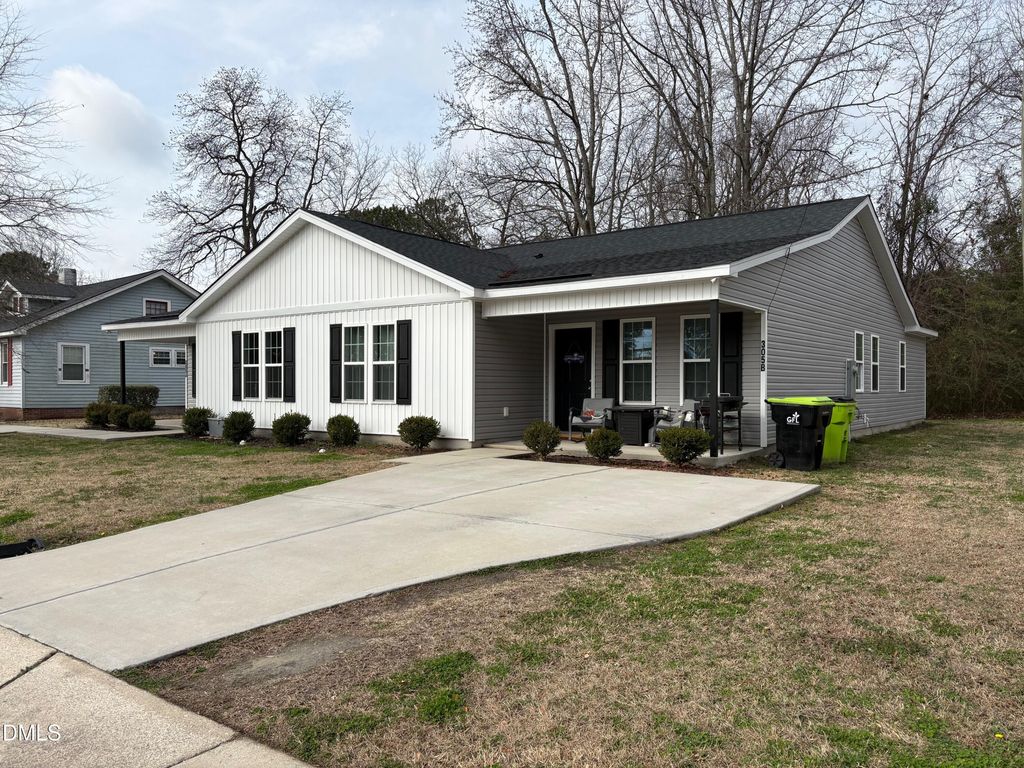 305 S Sycamore Street, Fremont, NC 27830