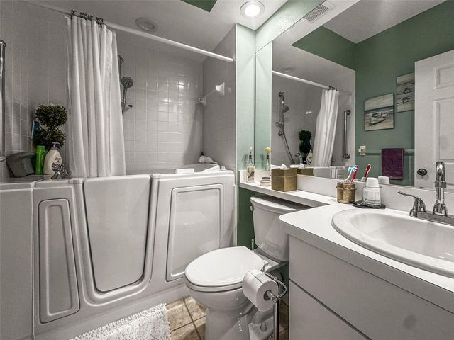 6399 SHORELINE DRIVE 4305, St Petersburg, FL 33708