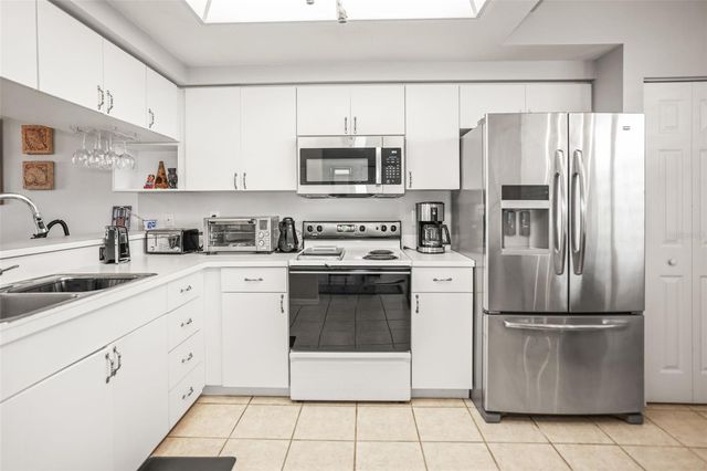 6399 SHORELINE DRIVE 4305, St Petersburg, FL 33708