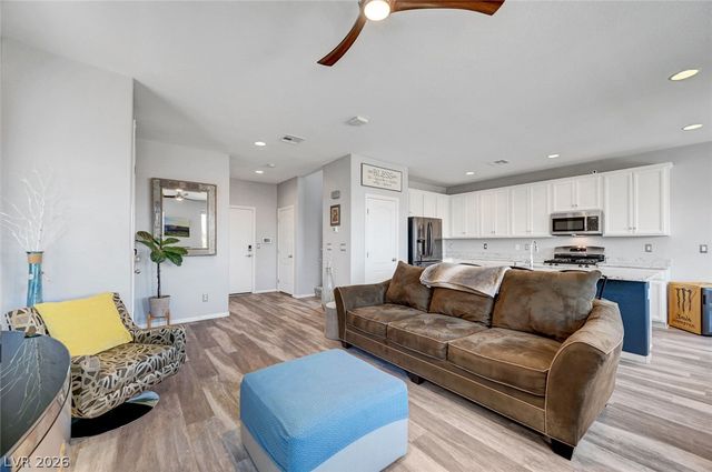 10840 Woods Hole Bay Street, Las Vegas, NV 89179
