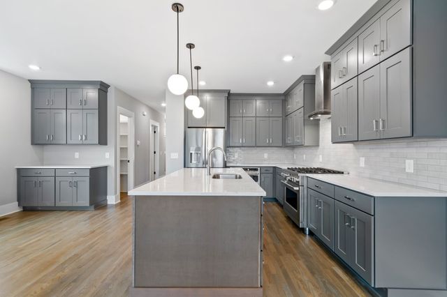 1066 Archer St, Nashville, TN 37203
