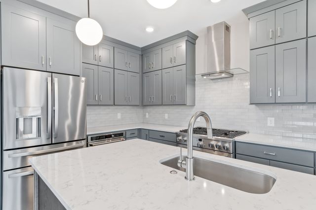 1066 Archer St, Nashville, TN 37203