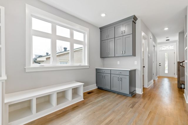 1066 Archer St, Nashville, TN 37203