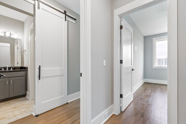 1066 Archer St, Nashville, TN 37203