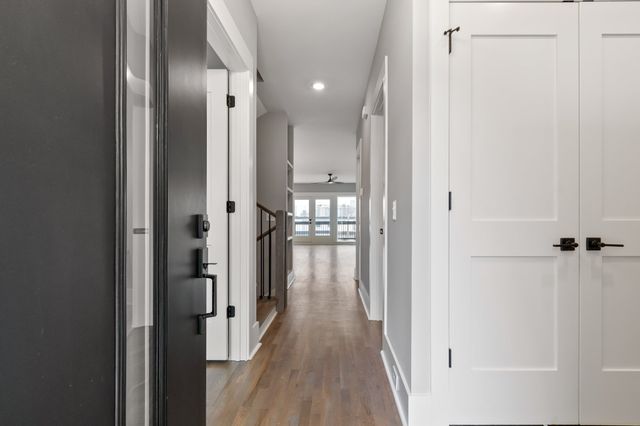 1066 Archer St, Nashville, TN 37203