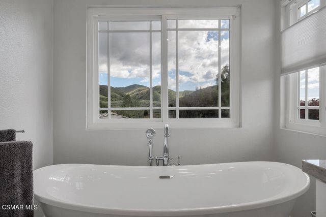 1894 Rambling Road, Simi Valley, CA 93065