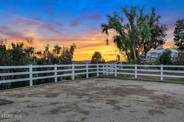 1894 Rambling Road, Simi Valley, CA 93065