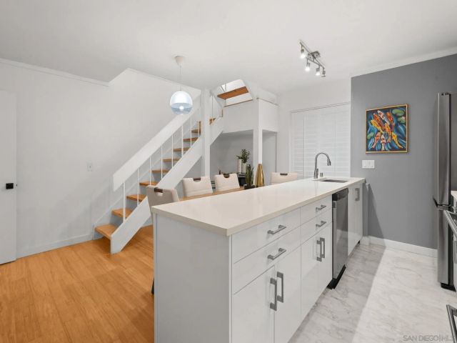 1251 Parker Pl 2D, San Diego, CA 92109