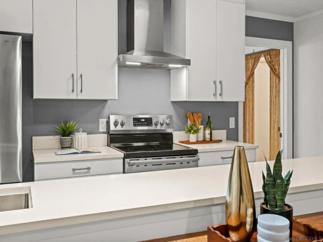 1251 Parker Pl 2D, San Diego, CA 92109