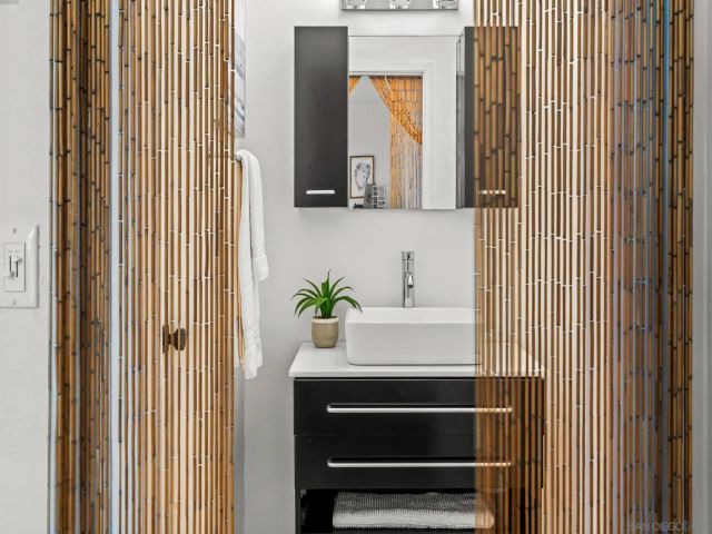 1251 Parker Pl 2D, San Diego, CA 92109