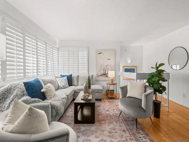 1251 Parker Pl 2D, San Diego, CA 92109