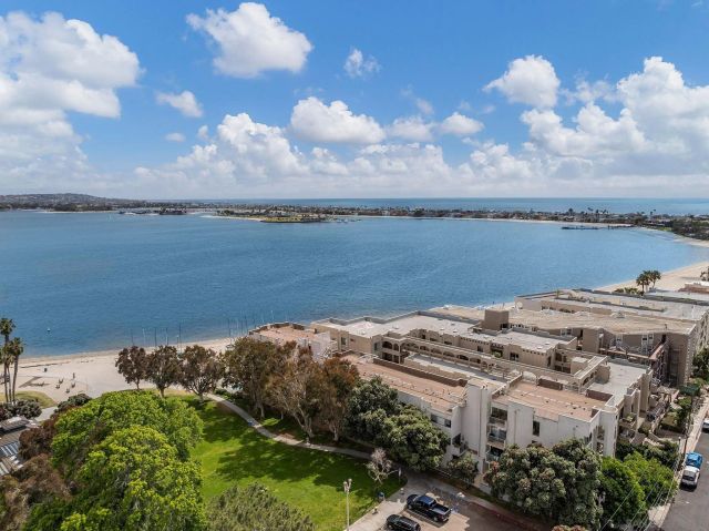 1251 Parker Pl 2D, San Diego, CA 92109