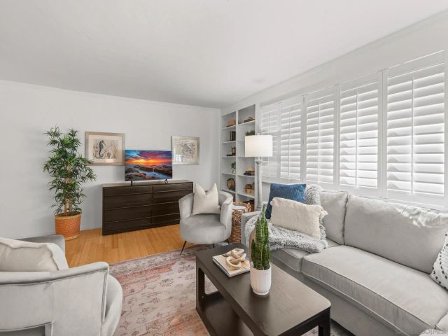 1251 Parker Pl 2D, San Diego, CA 92109