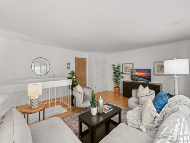 1251 Parker Pl 2D, San Diego, CA 92109