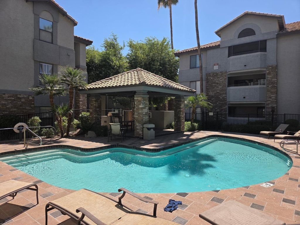 2025 E Campbell Avenue Unit 241, Phoenix, AZ 85016