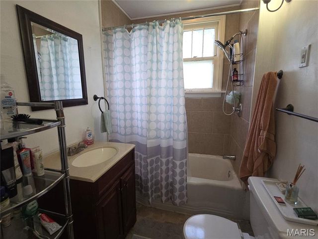 129 N 44th Street, Belleville, IL 62226