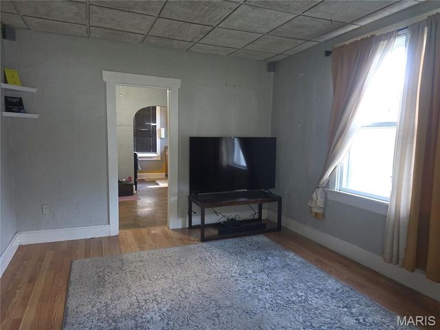 129 N 44th Street, Belleville, IL 62226