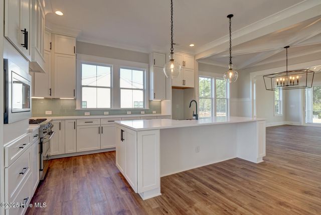 603 Martin House Loop, Holly Ridge, NC 28445