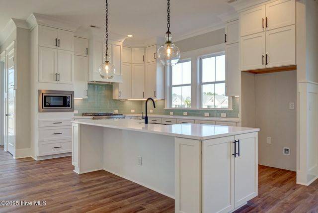 603 Martin House Loop, Holly Ridge, NC 28445