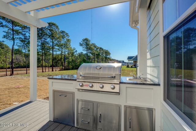 603 Martin House Loop, Holly Ridge, NC 28445