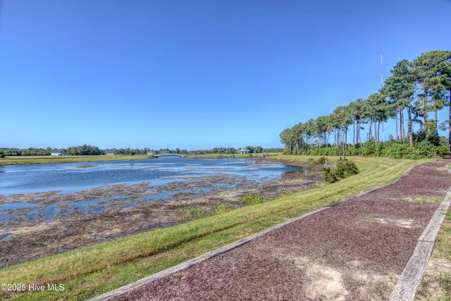 603 Martin House Loop, Holly Ridge, NC 28445