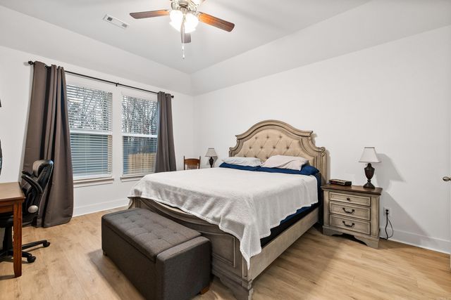 213 Lainey Drive, Maumelle, AR 72113