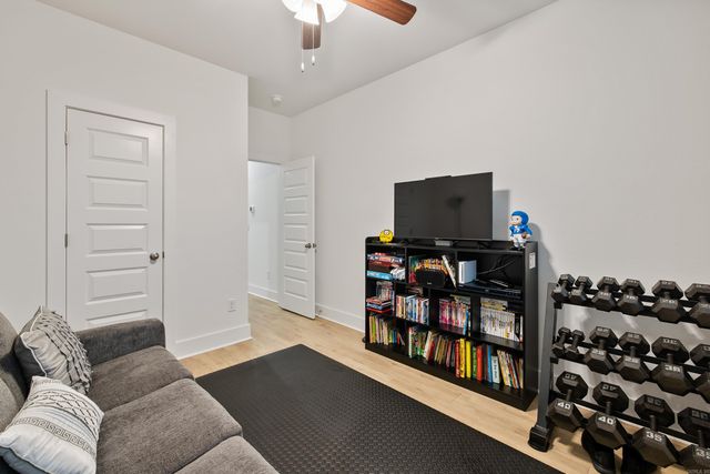 213 Lainey Drive, Maumelle, AR 72113