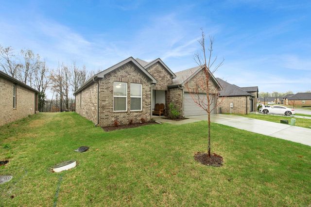 213 Lainey Drive, Maumelle, AR 72113