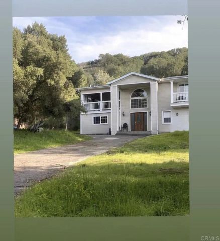 19147 Las Encinas Drive, Ramona, CA 92065
