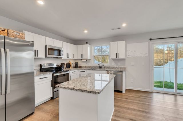 1530 Smoketree Rd, Antioch, TN 37013