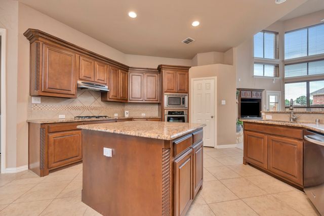 2003 Creekvista Drive, Keller, TX 76248