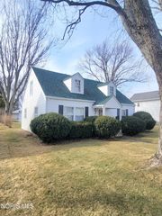 1216 Main Street, Genoa, OH 43430