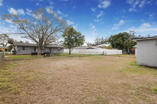 2415 18TH STREET COURT E, Bradenton, FL 34208