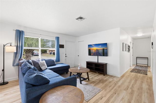 2415 18TH STREET COURT E, Bradenton, FL 34208