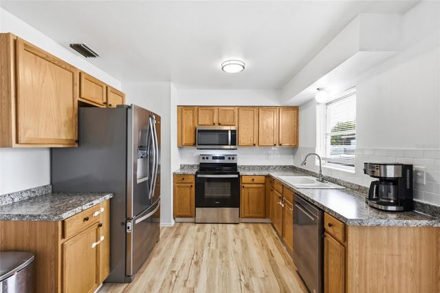 2415 18TH STREET COURT E, Bradenton, FL 34208