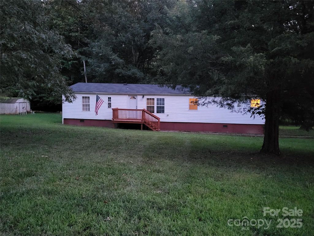 1785 Doe Court, Iron Station, NC 28080