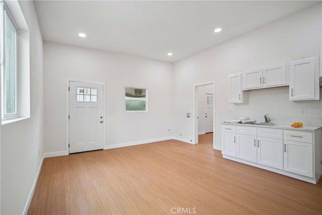1844 Atlantic Avenue, Long Beach, CA 90806