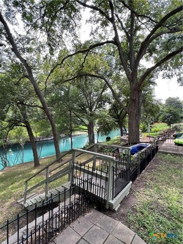 184 E Lincoln Street, New Braunfels, TX 78130