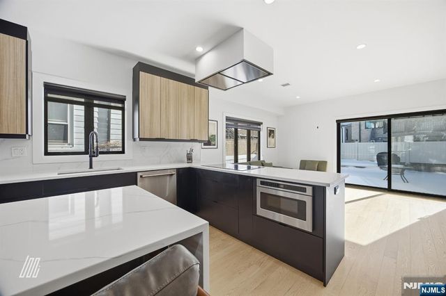 256A 7th Street, Palisades Park, NJ 07650